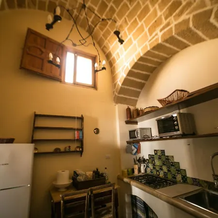 Holiday home 4 Balconi House-san Gregorio Palazzo Unico Vista Mare *