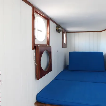 4 Balconi House-san Gregorio Palazzo Unico Vista Mare *