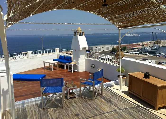 4 Balconi House-san Gregorio Palazzo Unico Vista Mare *