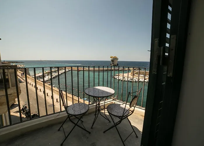 펜션 4 Balconi House-san Gregorio Palazzo Unico Vista Mare